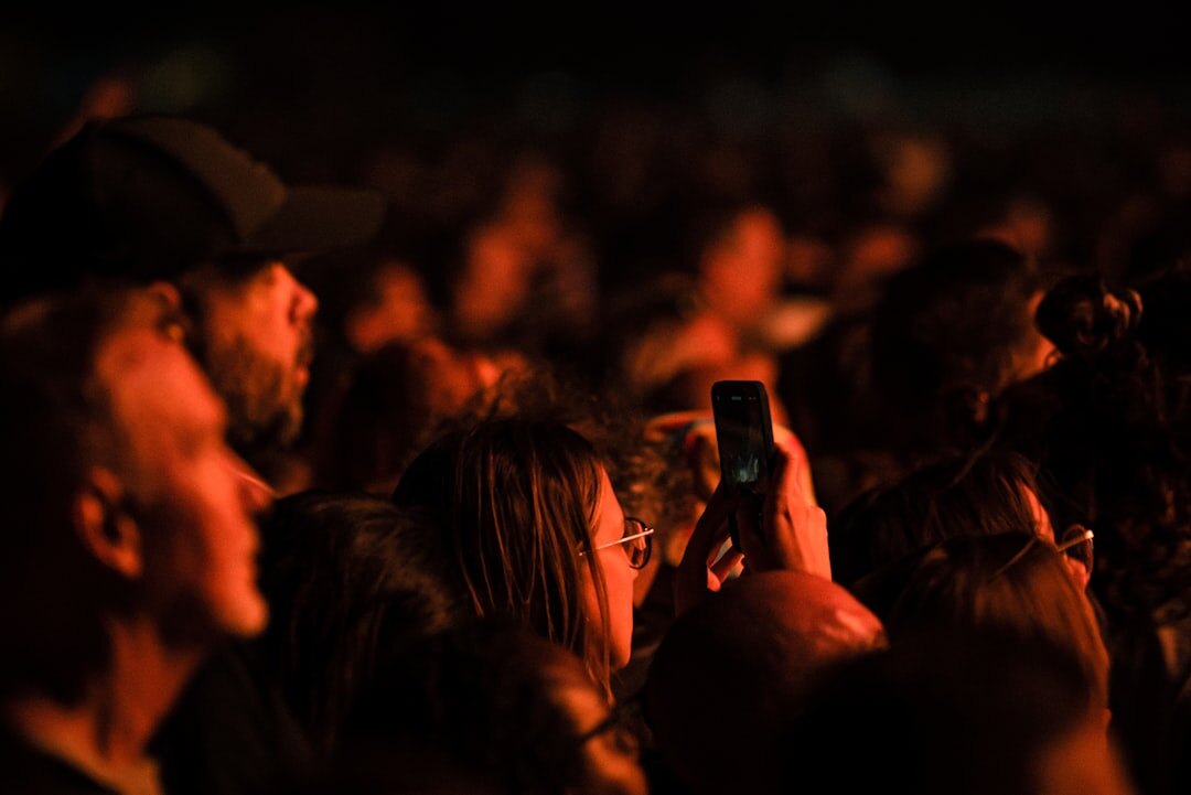 audience listening to music